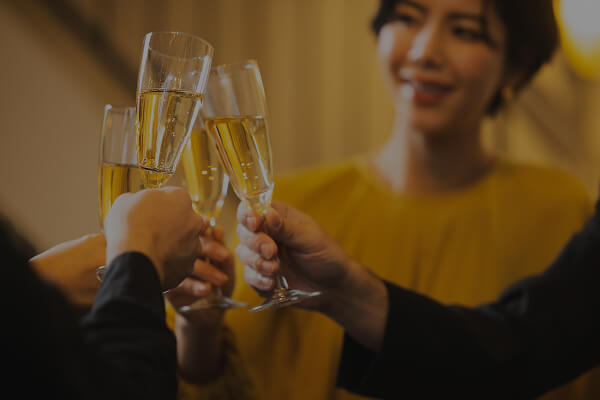 東京馬喰町でゴルフ,カラオケ,お酒が楽しめるバー